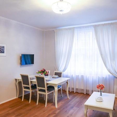 White & Gray Apartments ปราก ภายนอก รูปภาพ