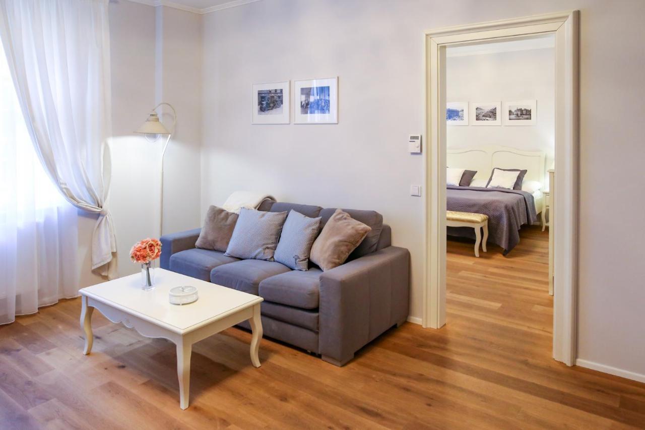 White & Gray Apartments ปราก ภายนอก รูปภาพ