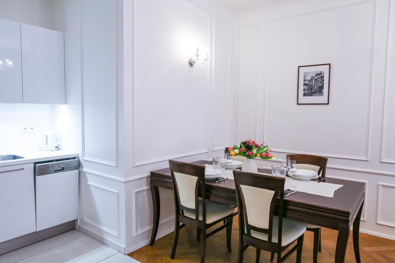 White & Gray Apartments ปราก ภายนอก รูปภาพ