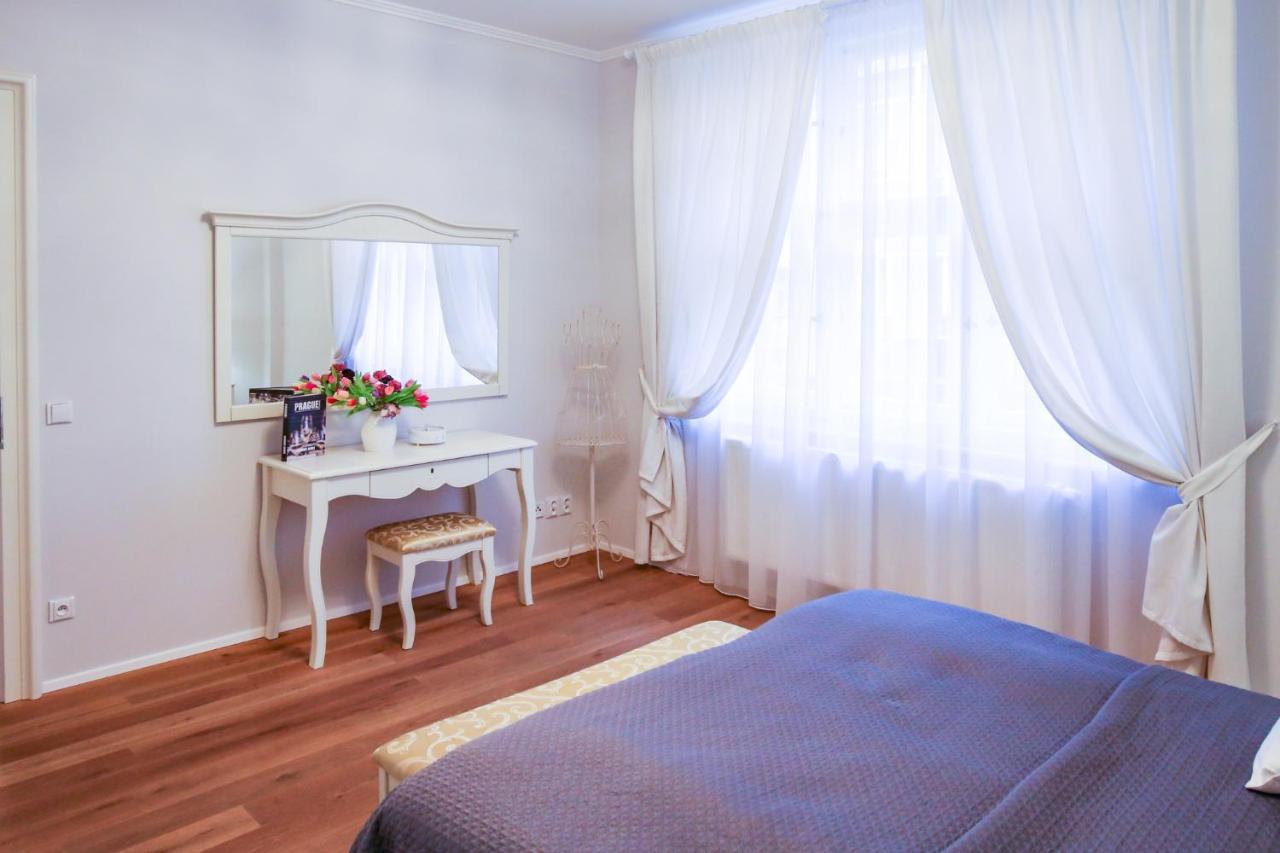 White & Gray Apartments ปราก ภายนอก รูปภาพ