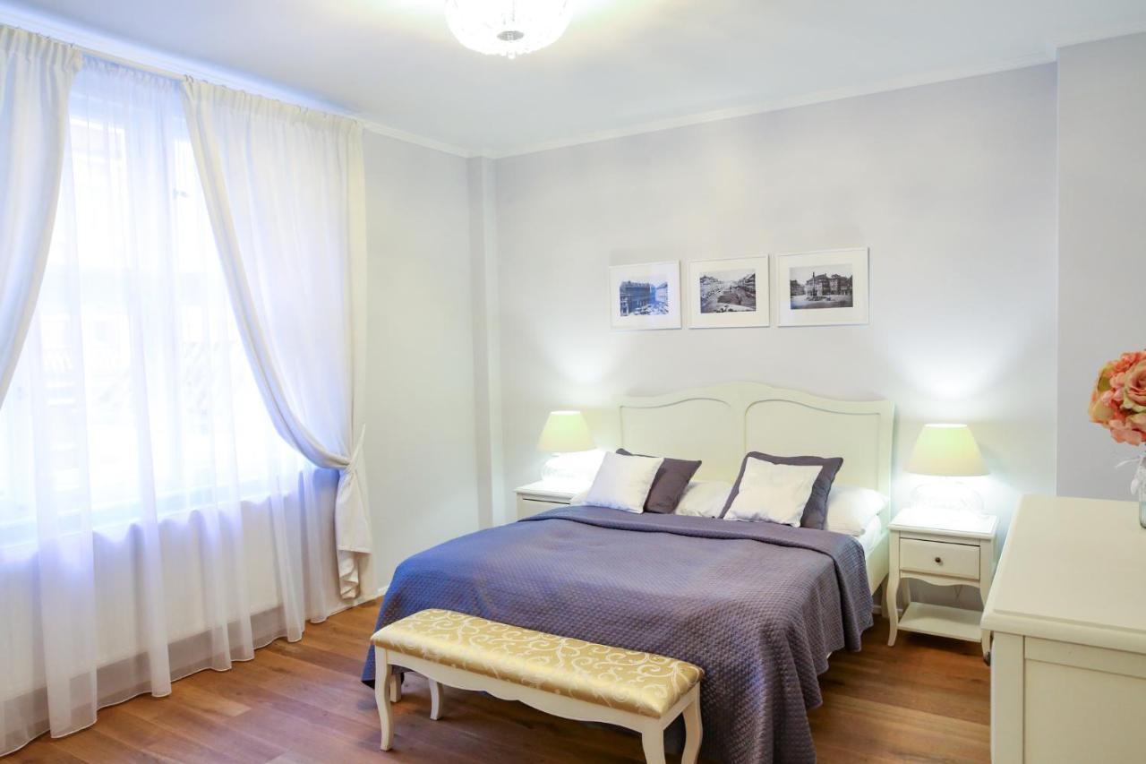 White & Gray Apartments ปราก ภายนอก รูปภาพ
