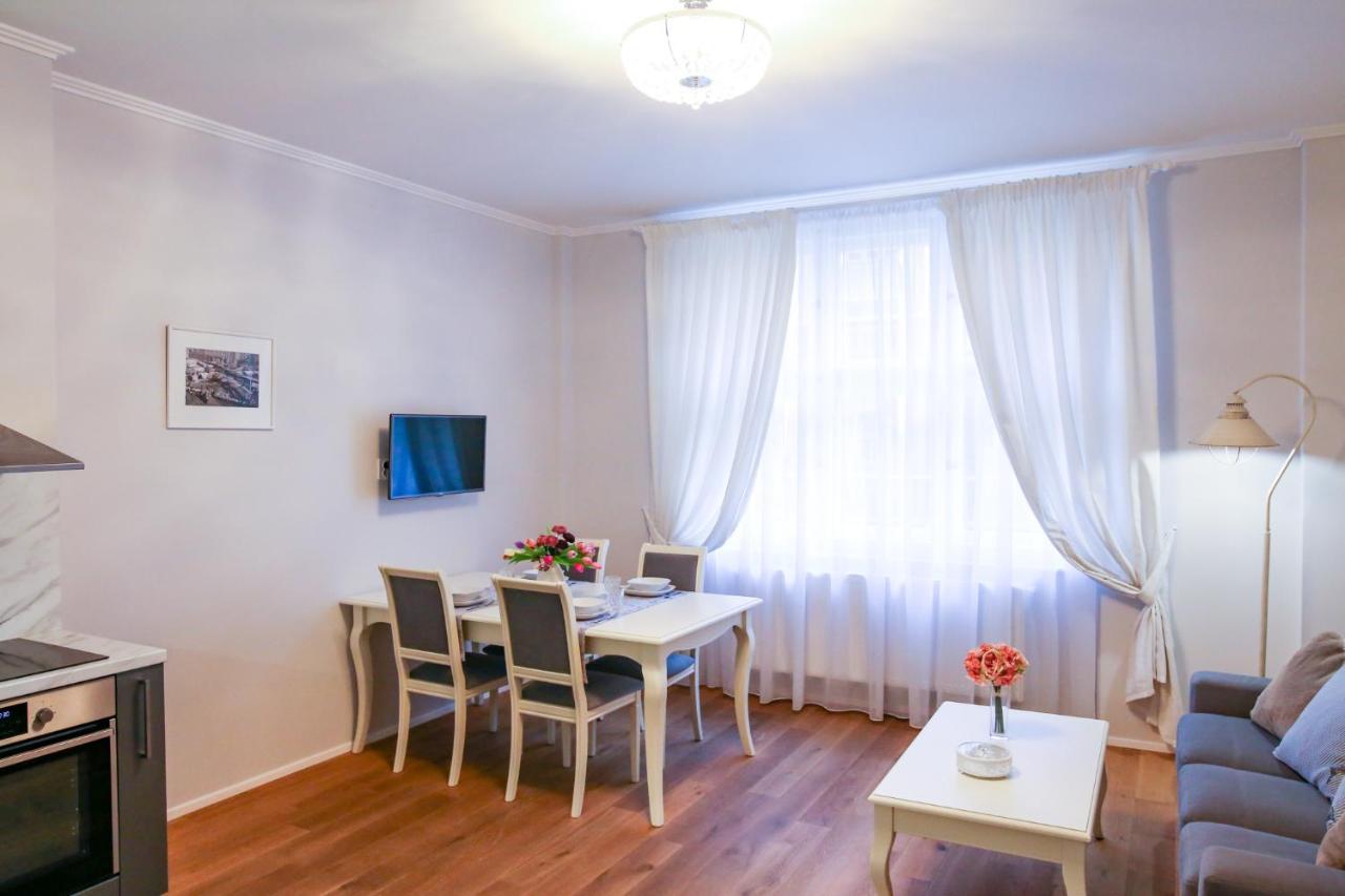 White & Gray Apartments ปราก ภายนอก รูปภาพ